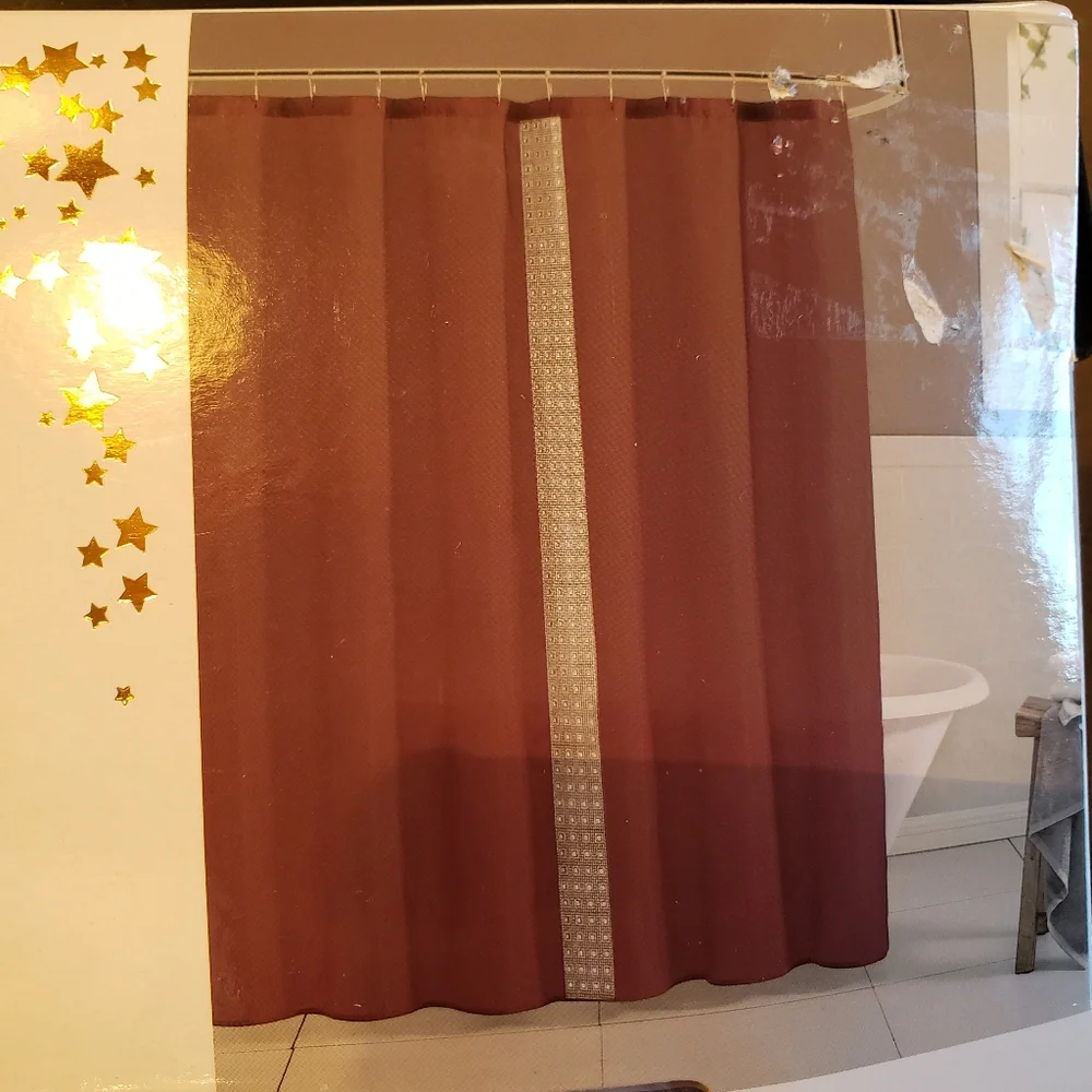 Wine Showrer Curtain With Clear Sets